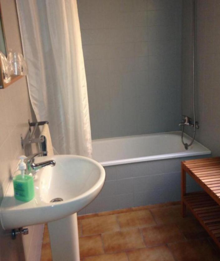 Hostal Puerto De Santa Maria เอลปูแอร์โต เด ซานตามาริอา ภายนอก รูปภาพ
