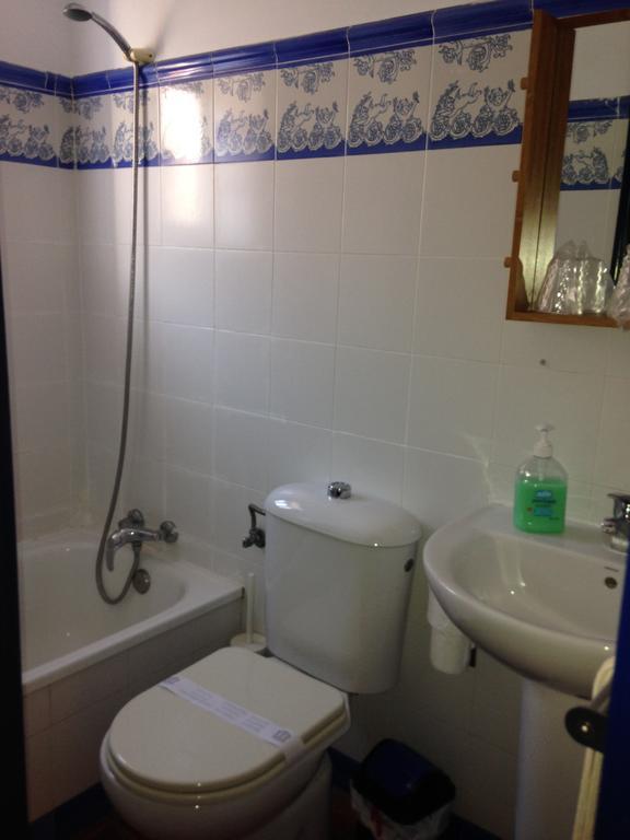 Hostal Puerto De Santa Maria เอลปูแอร์โต เด ซานตามาริอา ภายนอก รูปภาพ