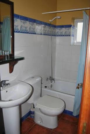 Hostal Puerto De Santa Maria เอลปูแอร์โต เด ซานตามาริอา ภายนอก รูปภาพ