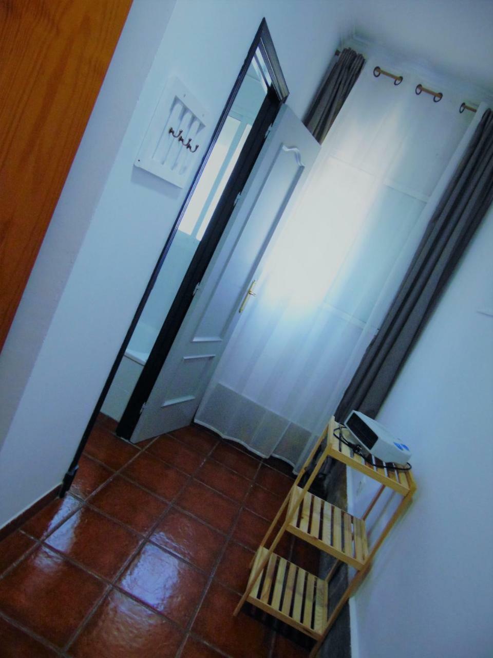 Hostal Puerto De Santa Maria เอลปูแอร์โต เด ซานตามาริอา ภายนอก รูปภาพ